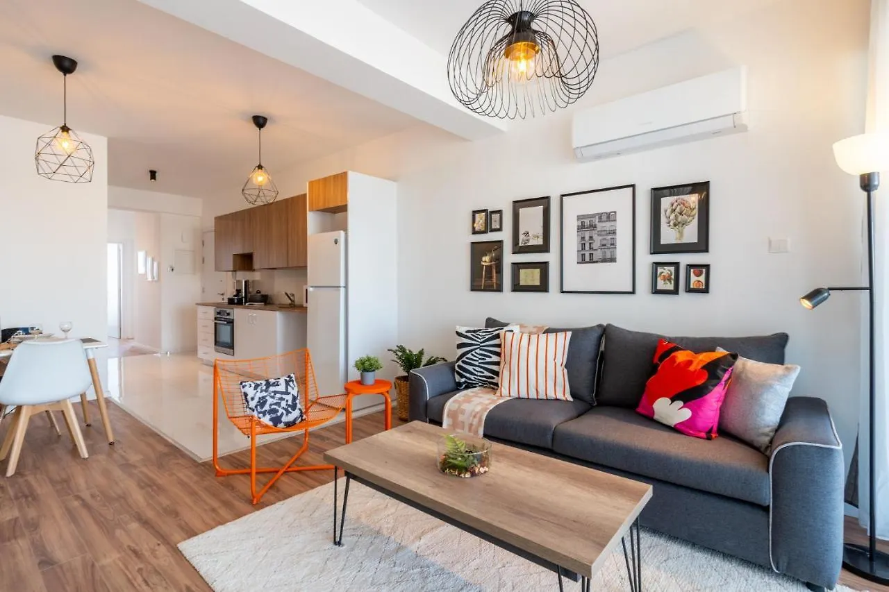 Bianca 2-Bedroom Apartment In Lárnaka